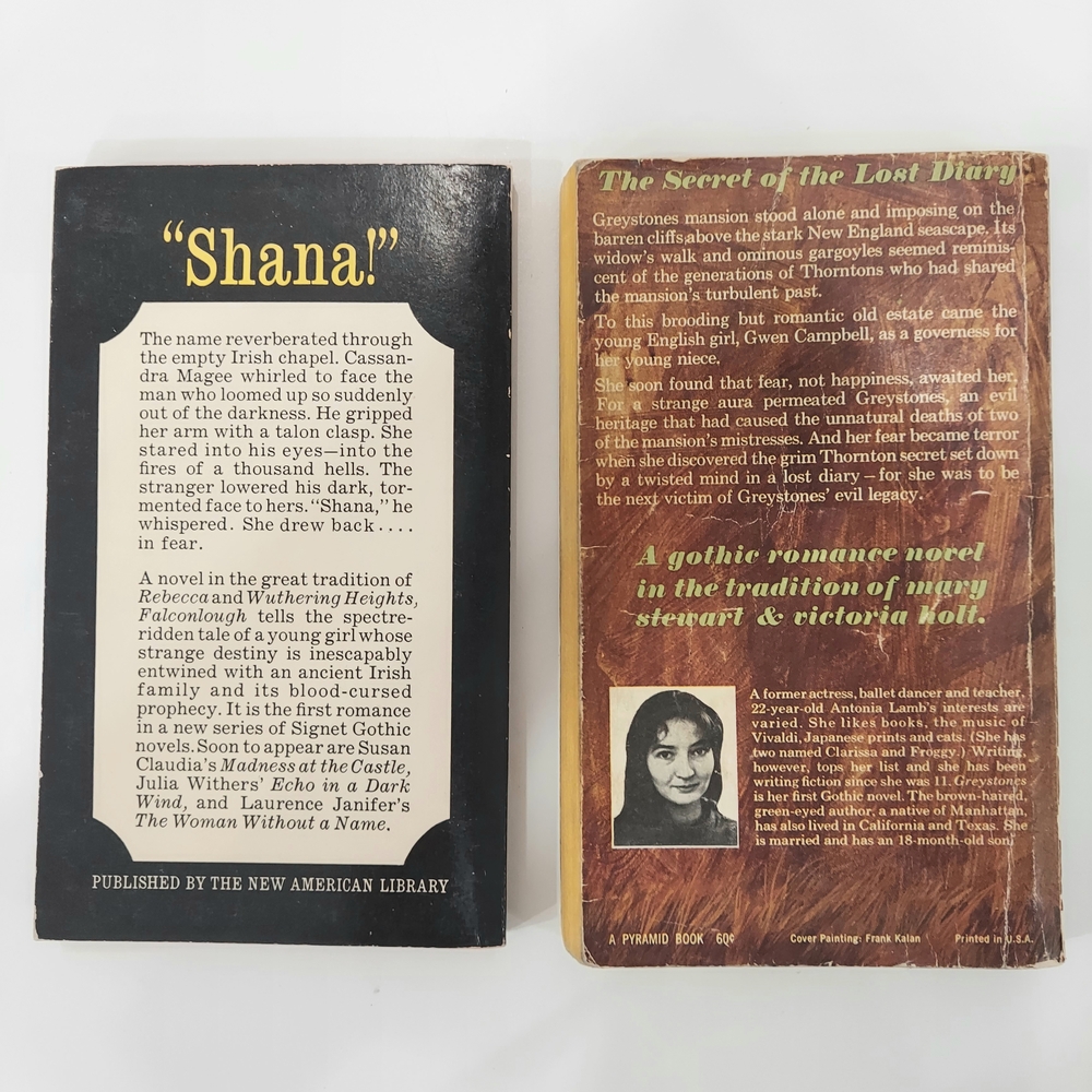 Vintage Gothic Romance Paperback Book Set - Picture 5 of 7